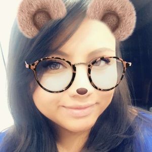 Meet your Posher, Karla